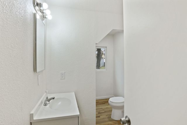 307 Joseph Rd, Manteca, CA 95336