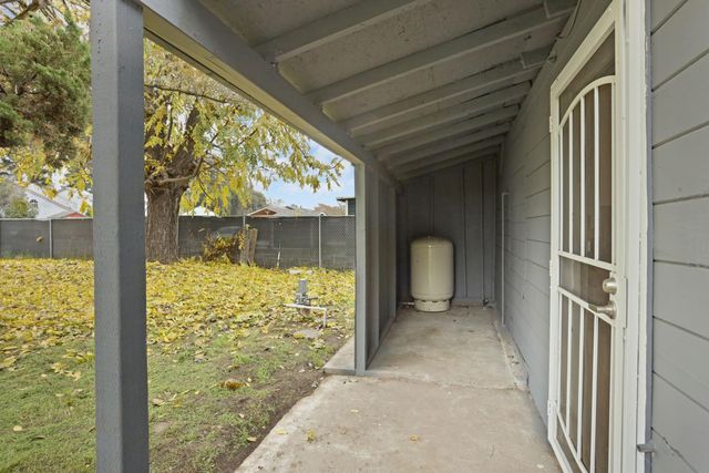 307 Joseph Rd, Manteca, CA 95336