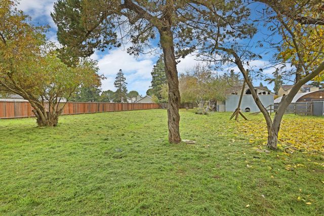 307 Joseph Rd, Manteca, CA 95336