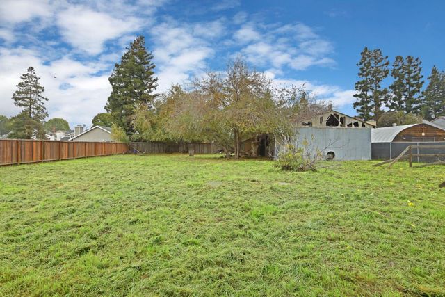 307 Joseph Rd, Manteca, CA 95336