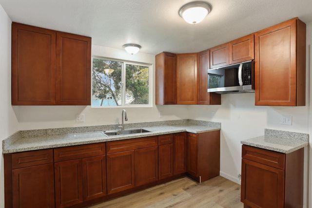 307 Joseph Rd, Manteca, CA 95336