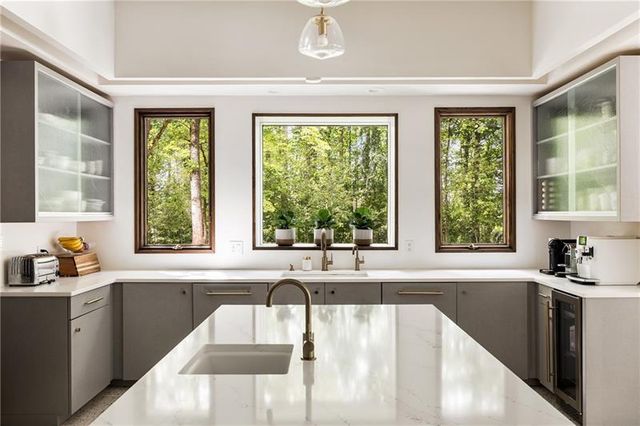 9650 Coleman Road, Roswell, GA 30075