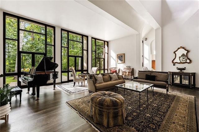 9650 Coleman Road, Roswell, GA 30075