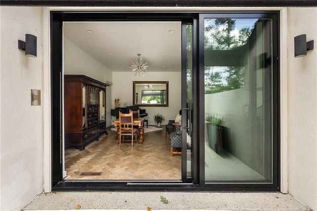 9650 Coleman Road, Roswell, GA 30075