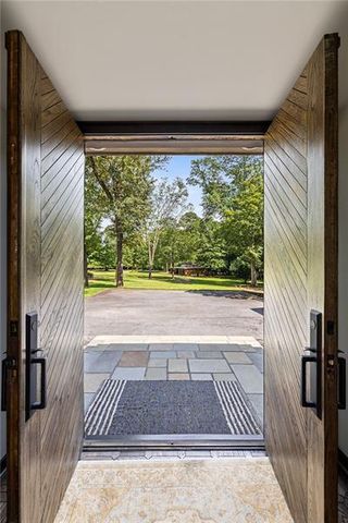 9650 Coleman Road, Roswell, GA 30075