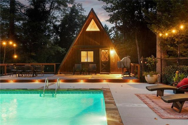 9650 Coleman Road, Roswell, GA 30075