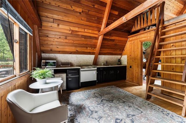 9650 Coleman Road, Roswell, GA 30075