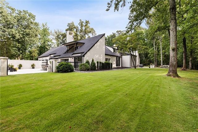 9650 Coleman Road, Roswell, GA 30075