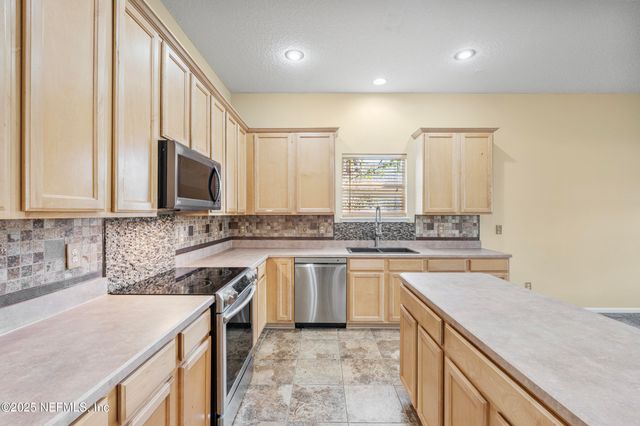 12034 AUTUMN SUNRISE Drive, Jacksonville, FL 32246