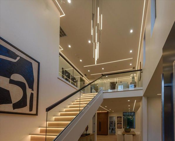 3841 Alameda De Las Pulgas, Menlo Park, CA 94025