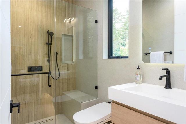 3841 Alameda De Las Pulgas, Menlo Park, CA 94025