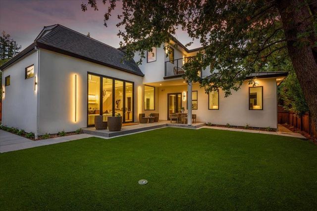3841 Alameda De Las Pulgas, Menlo Park, CA 94025