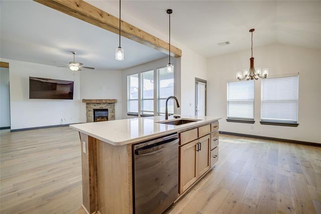3911 Black Mesa Road, Norman, OK 73071