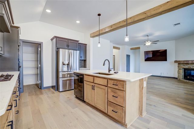 3911 Black Mesa Road, Norman, OK 73071