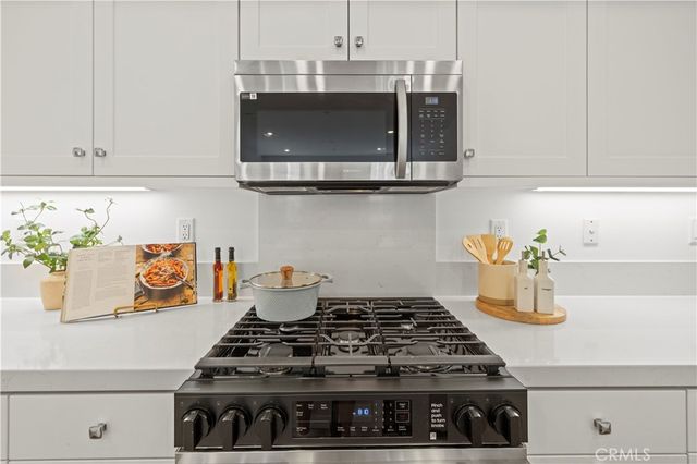 27212 Diamond Peak Lane 203, Valencia, CA 91381