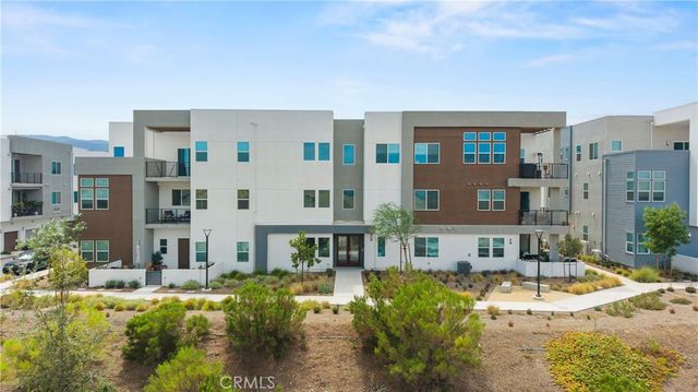 27212 Diamond Peak Lane 203, Valencia, CA 91381