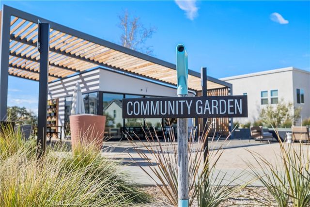 27212 Diamond Peak Lane 203, Valencia, CA 91381