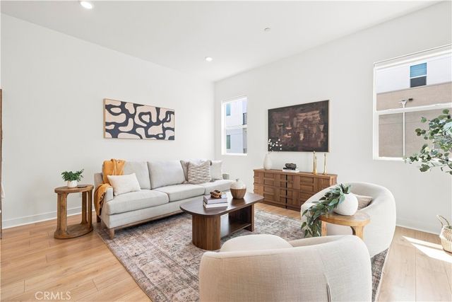 27212 Diamond Peak Lane 203, Valencia, CA 91381