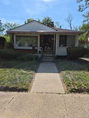 19461 Murray Hill Street, Detroit, MI 48235