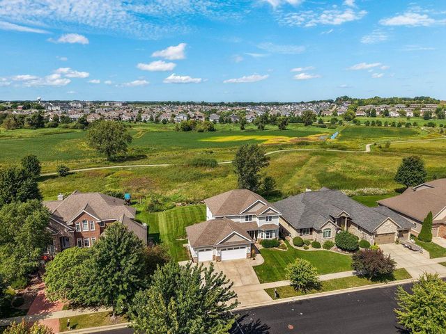 1418 Blue Ridge Trail, Waunakee, WI 53597