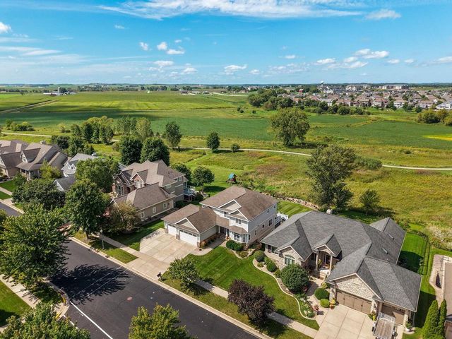 1418 Blue Ridge Trail, Waunakee, WI 53597