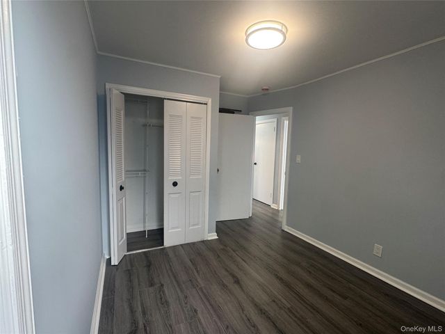 121 Sheridan Avenue, Williston Park, NY 11596