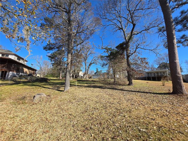 1188 Sportsman Drive, Trinity, TX 75862