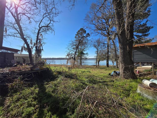 1188 Sportsman Drive, Trinity, TX 75862