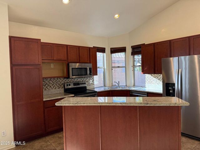 15844 S 23rd Place, Phoenix, AZ 85048