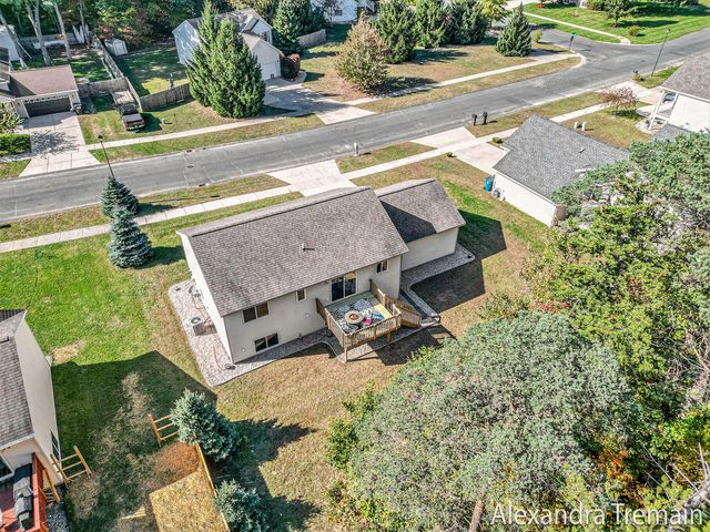 2681 Cutlass Street, Wayland, MI 49348