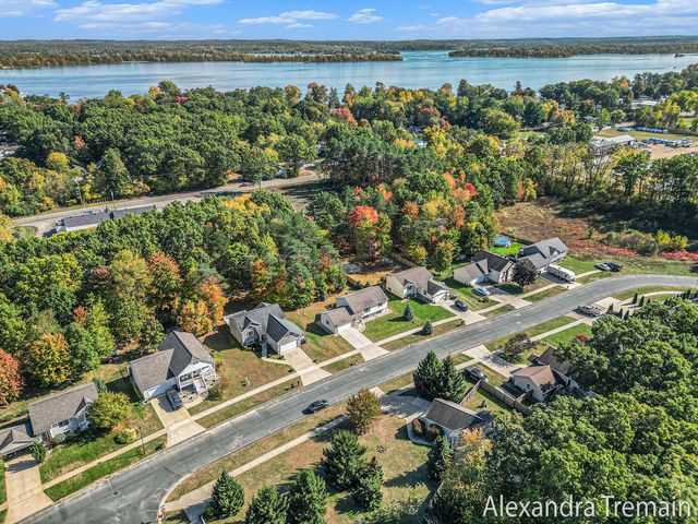 2681 Cutlass Street, Wayland, MI 49348