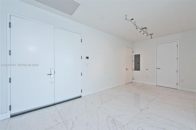 17475 Collins Avenue 2003, Sunny Isles Beach, FL 33160