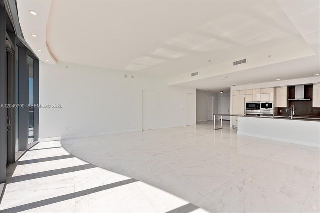 17475 Collins Avenue 2003, Sunny Isles Beach, FL 33160