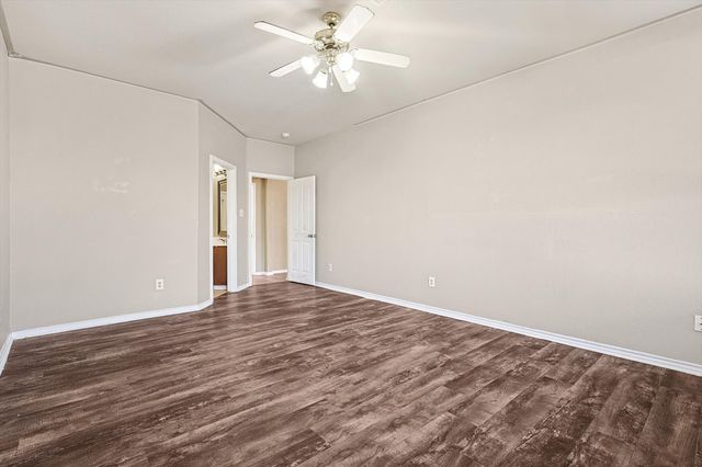 8837 Sunset Trace Drive, Fort Worth, TX 76244