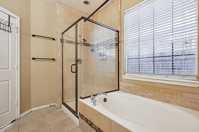 8837 Sunset Trace Drive, Fort Worth, TX 76244