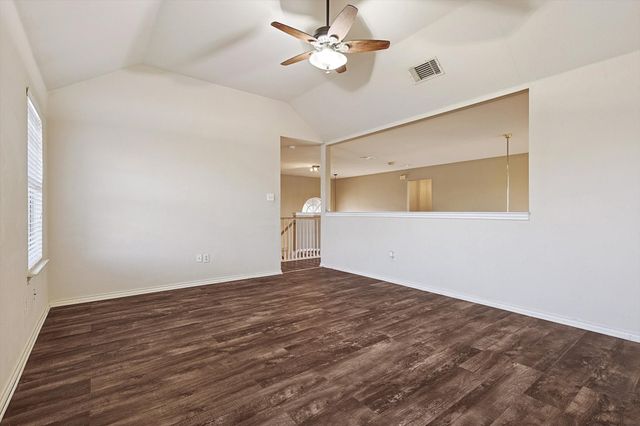 8837 Sunset Trace Drive, Fort Worth, TX 76244