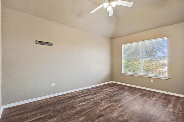 8837 Sunset Trace Drive, Fort Worth, TX 76244