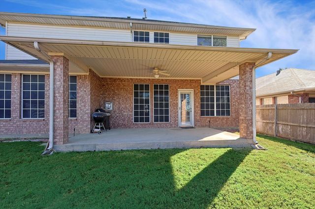 8837 Sunset Trace Drive, Fort Worth, TX 76244