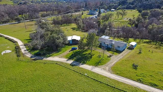 43329 N Fork Drive, Three Rivers, CA 93271
