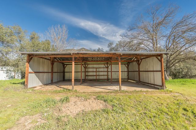 43329 N Fork Drive, Three Rivers, CA 93271