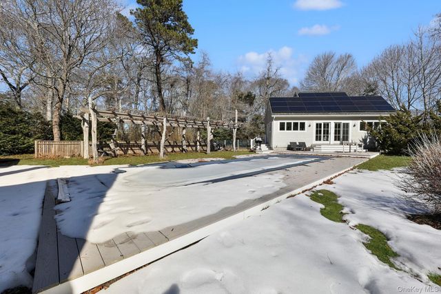 17C Basket Neck Lane, Remsenburg, NY 11960