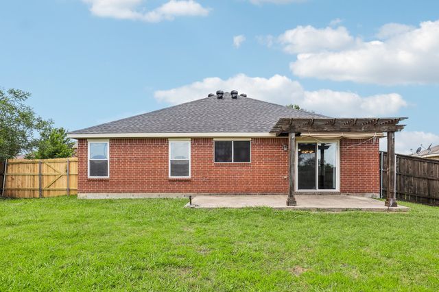 8111 Macgregor Drive, Arlington, TX 76002