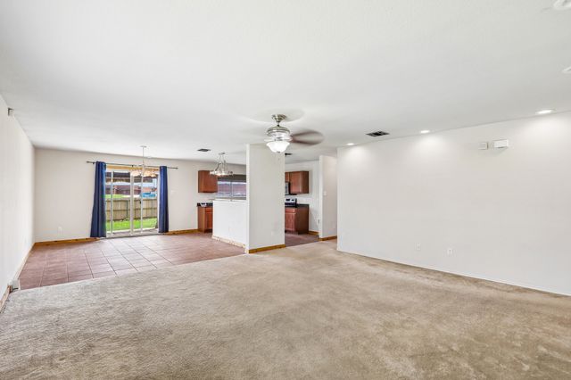 8111 Macgregor Drive, Arlington, TX 76002