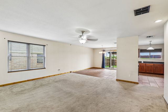 8111 Macgregor Drive, Arlington, TX 76002