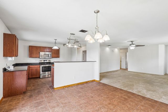 8111 Macgregor Drive, Arlington, TX 76002