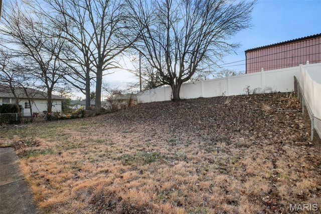 36 Buckley Meadows Drive, Mehlville, MO 63125