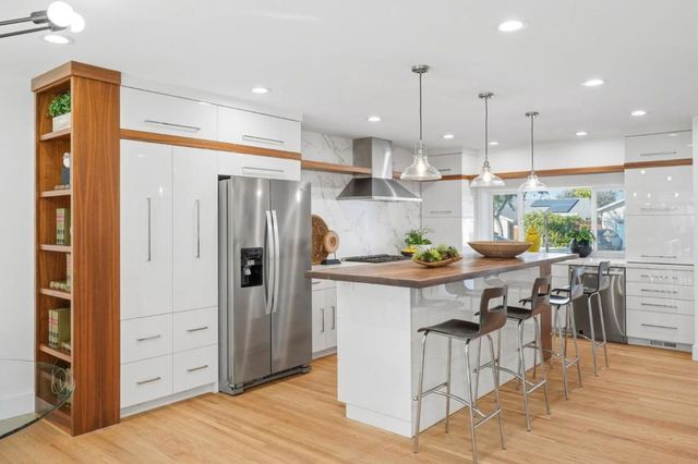 1090 Butte Court, Sunnyvale, CA 94087