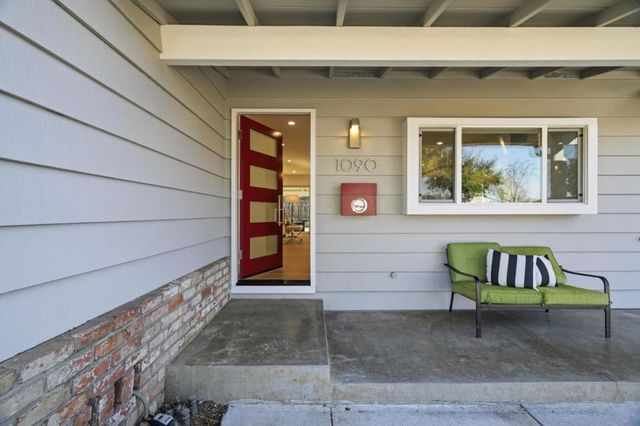 1090 Butte Court, Sunnyvale, CA 94087