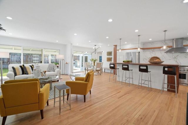 1090 Butte Court, Sunnyvale, CA 94087