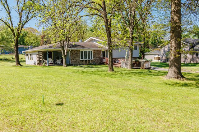 220 W Francis Road, New Lenox, IL 60451